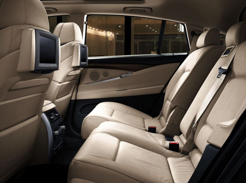 **2 fahrzeugspez. schwarze Konsolen 9 Zoll pass. BMW F01/F10